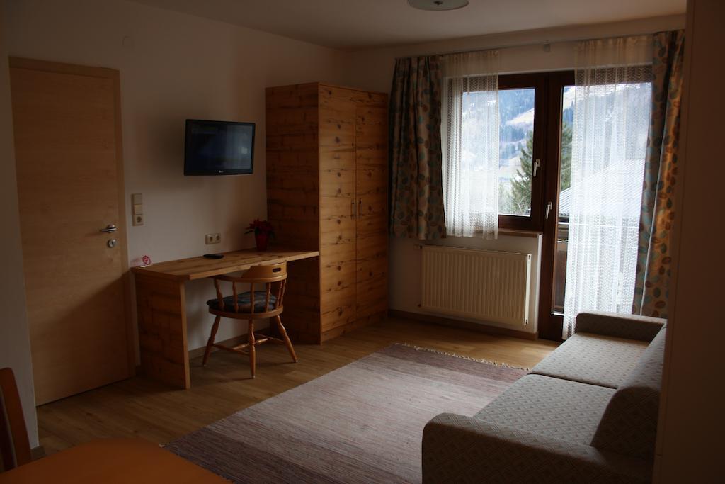 Haus Gassner Apartment Бад Хофгащайн Стая снимка