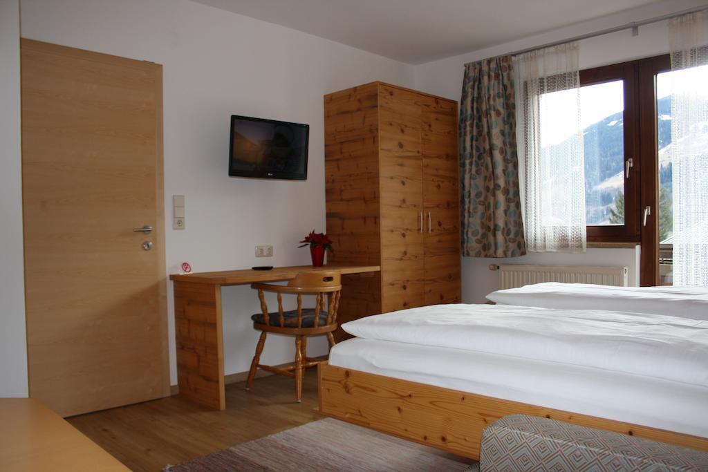 Haus Gassner Apartment Бад Хофгащайн Стая снимка